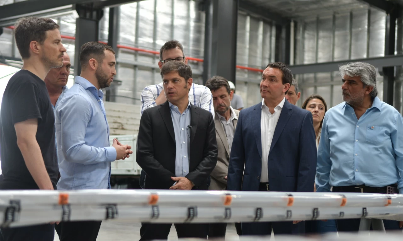 Dos nuevas empresas en Florencio Varela con la presencia de Watson y Kicillof