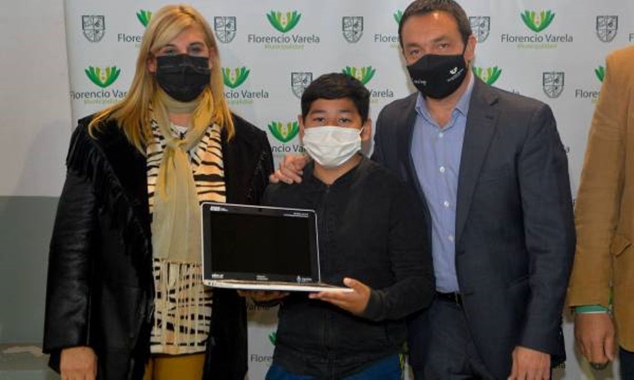 Más estudiantes recibieron sus netbooks