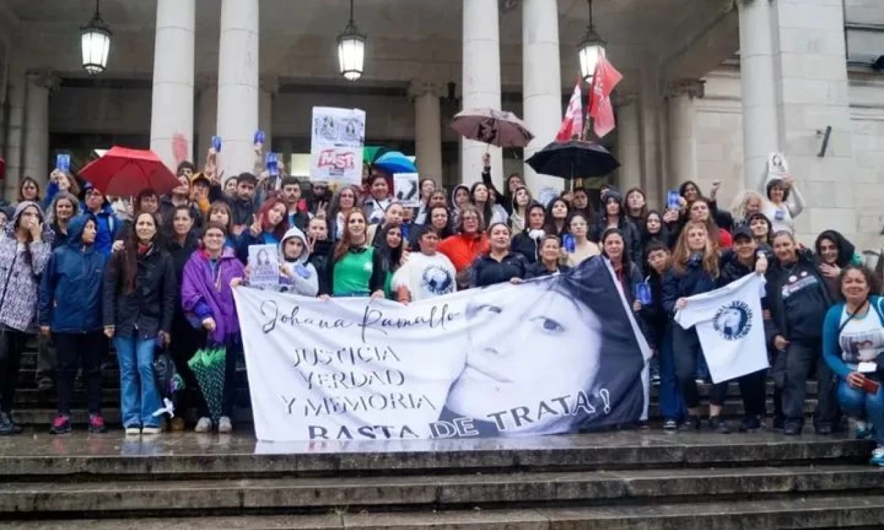 Comenzó el juicio por el femicidio de Johana Ramallo: Ocho son los acusados