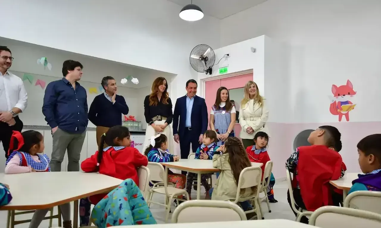Inauguración del Nuevo Edificio para el Jardín Municipal N°5 en Florencio Varela